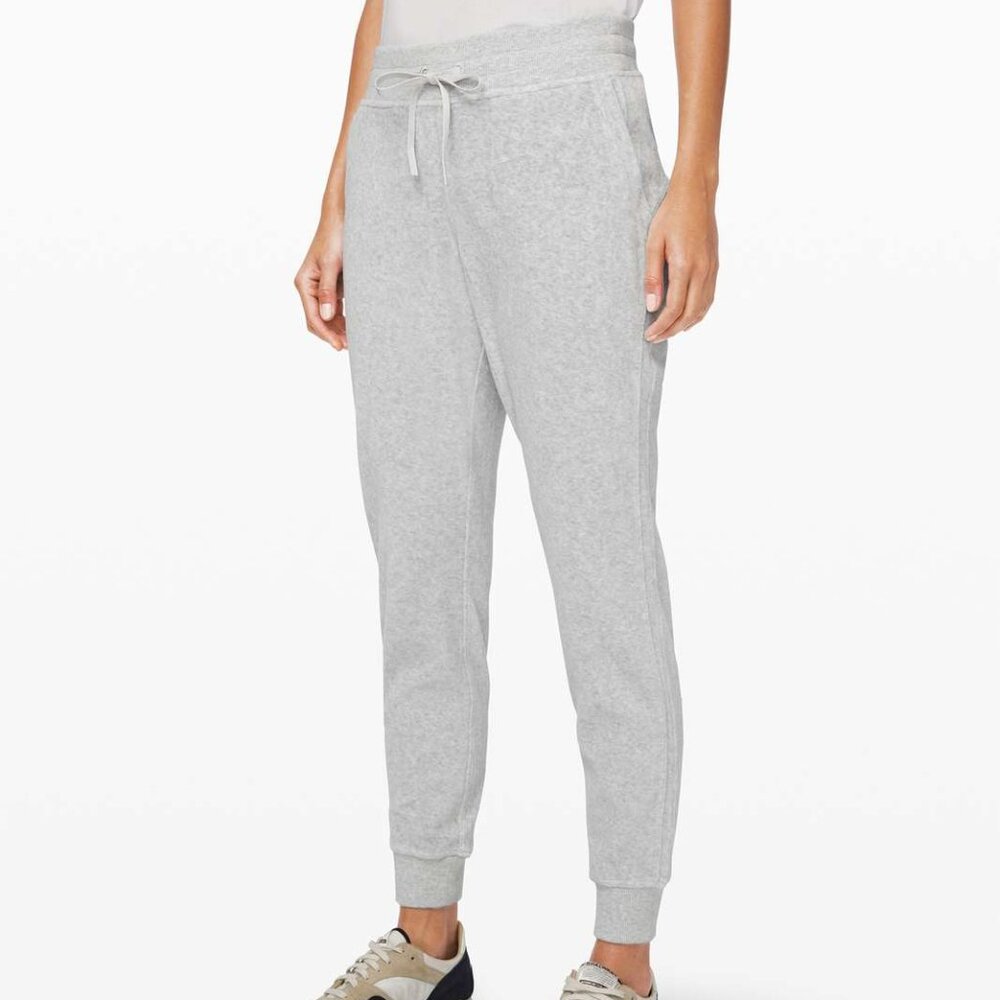 SOLD: lululemon Warm Down Velour Jogger • Size 4 • Heathered Light Grey